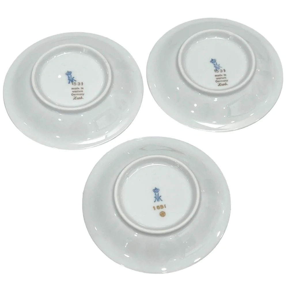 AK KAISER FLORAL DEMITASSE CUPS & SAUCERS - SET OF 3 #1531Circa 1950s-70s